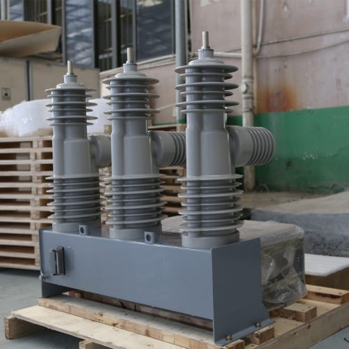Automatc circlit Recloser 15-38 KV Outdoor vacuum circuit breaker - Image 4